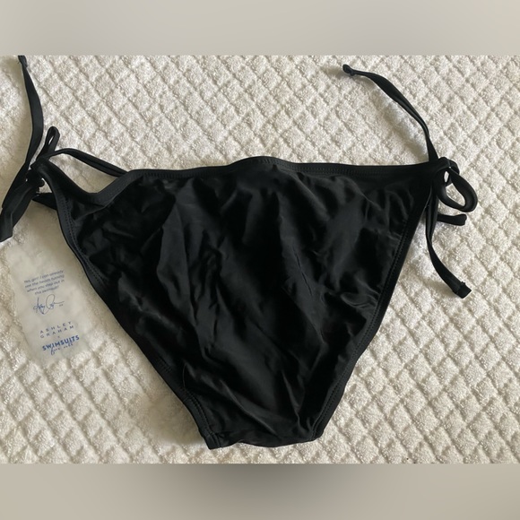 Ashley Graham Womens Black bikini bottom with Side Ties. New with Tags - Picture 2 of 4
